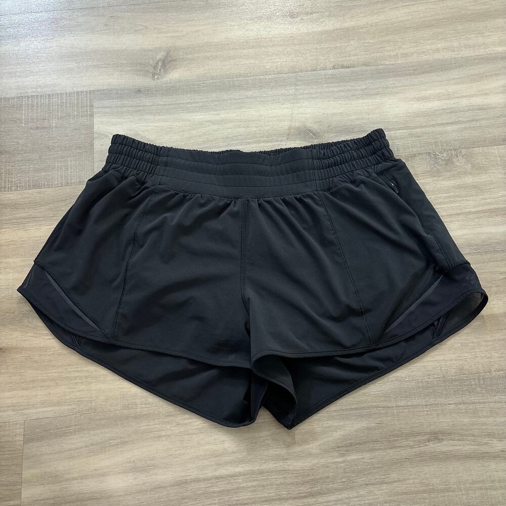 Lululemon Hotty Hot Short High-Rise 2.5" Women Size 10 Black